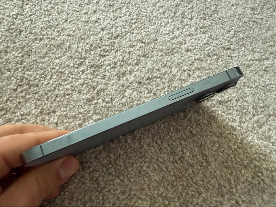 iPhone 13 Pro Max 256GB, 85% battery! Like NEW! image indicator(5)