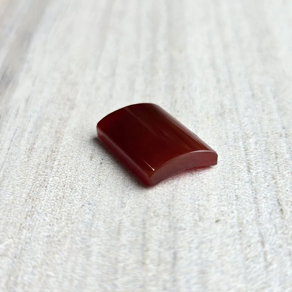 Carnelian, curved rectangle.