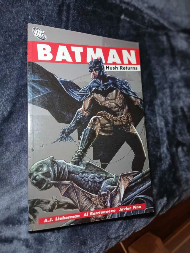 Batman Hush Complete Collection image indicator(2)