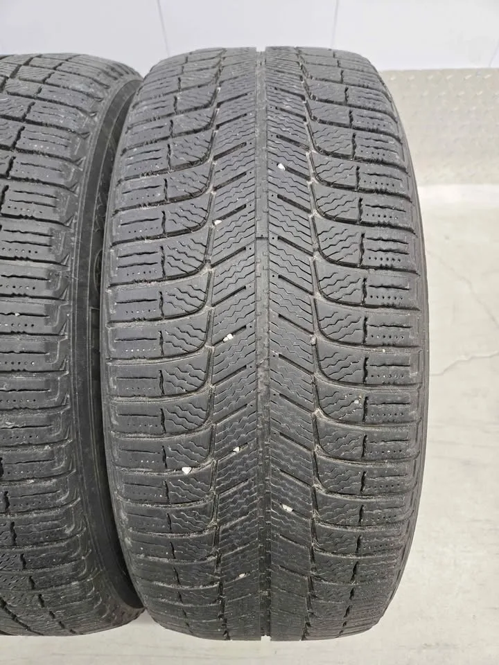 Michelin X-Ice Winter Tires- 225/55R17 image indicator(5)
