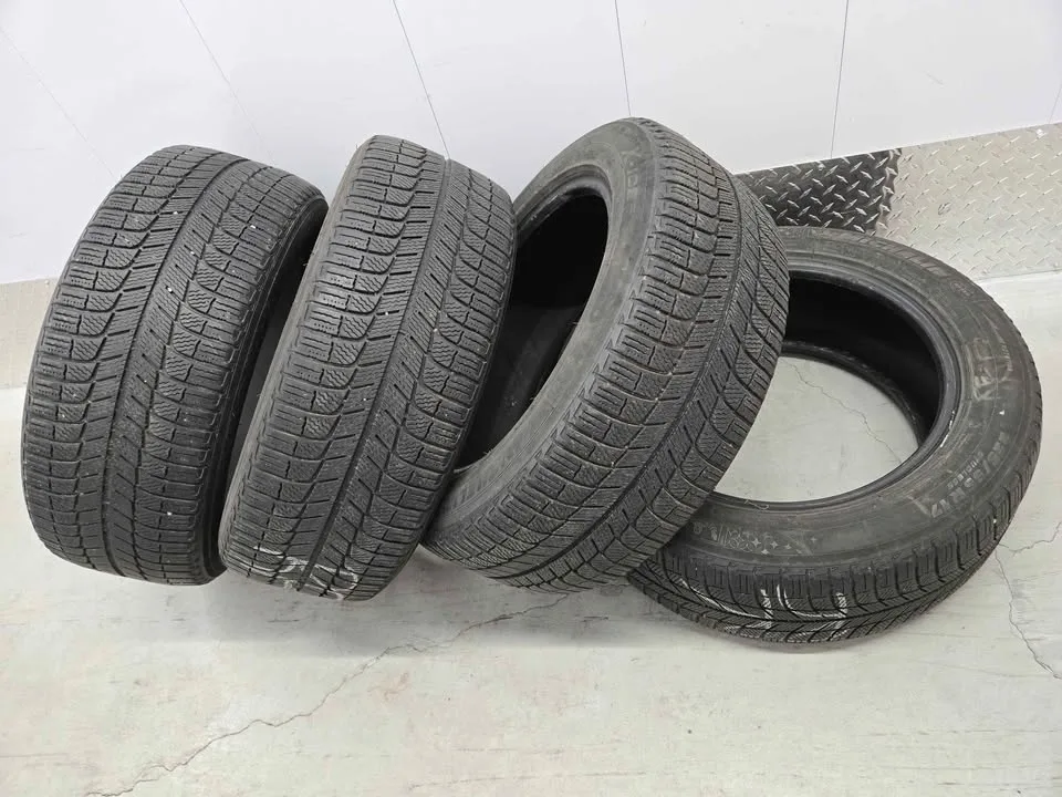 Michelin X-Ice Winter Tires- 225/55R17 image indicator(6)