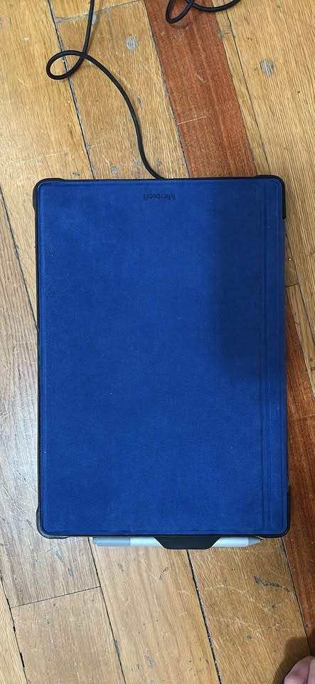Tablet- Surface Pro 5 i7 16GB + Keyboard, Pen, Mouse & Case - photo 3