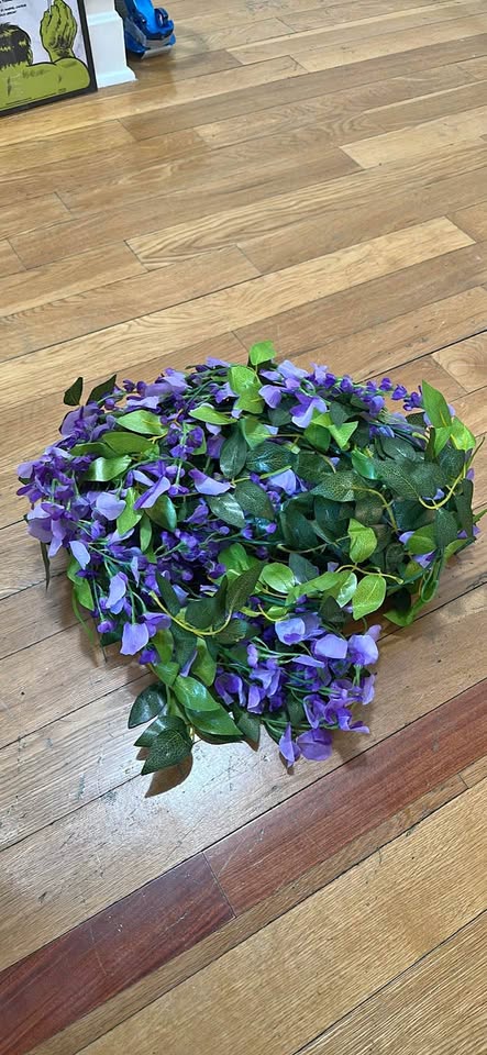 Wisteria Hanging Garland – Artificial Floral Decoration