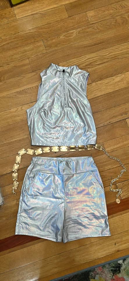 Rumi- Metallic Iridescent Two-Piece Set w/ diy Belt – New (Women
