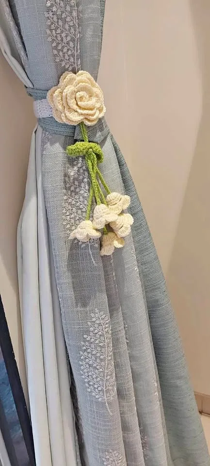 🌼✨ Add a Touch of Handmade Elegance to Your Curtains! 🧶💫