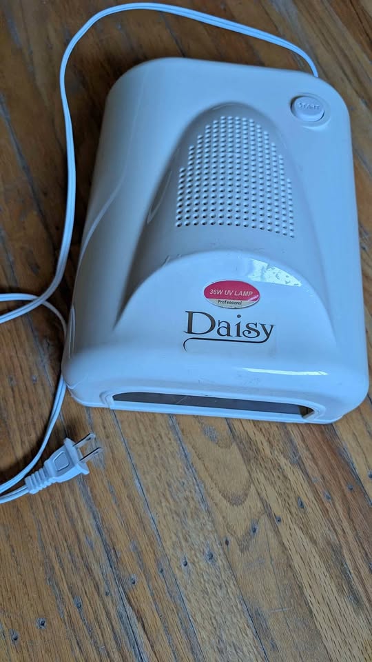 UV lamp for gel nails