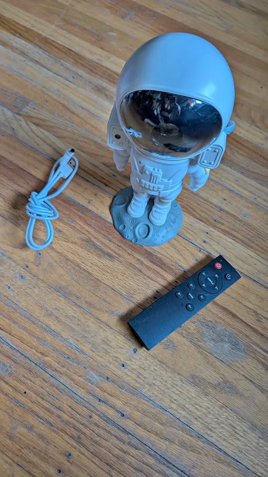 Astronaut starry sky projector, like new condition
