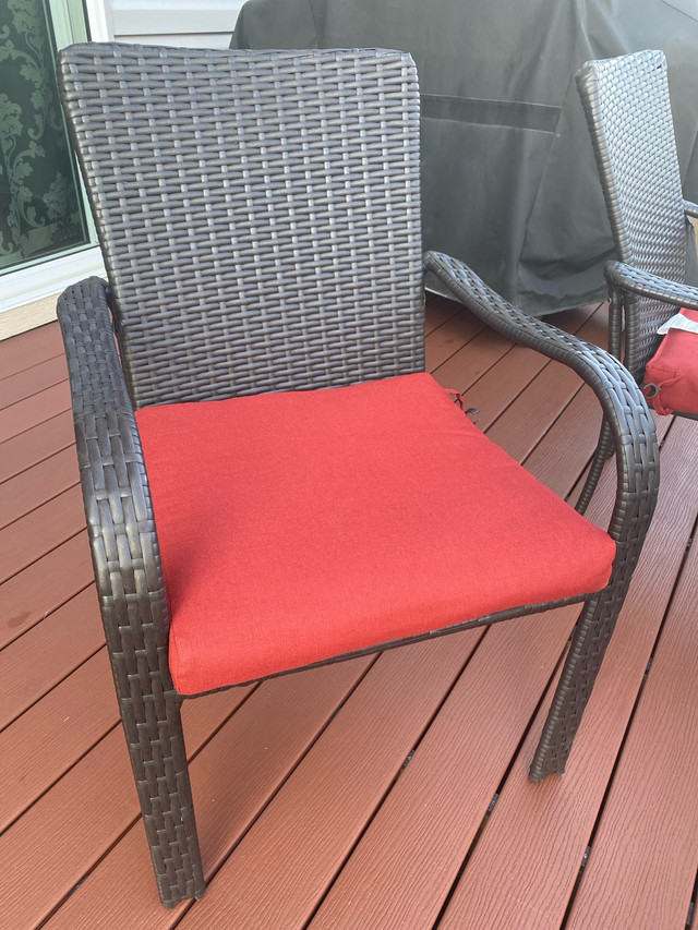 6 Chairs + Table + Umbrella Set - photo 3