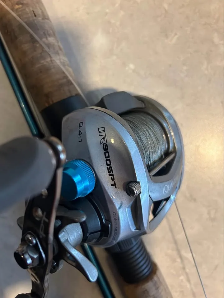 Quantum Ambush Musky Rod & IR300SPT Baitcaster image indicator(2)