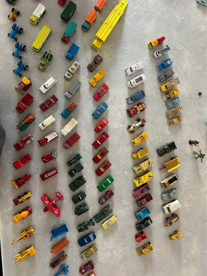 Vintage Matchbox Lot: 100+ ’60s-’70s Diecast Trucks & Cars 1250$ image indicator(7)