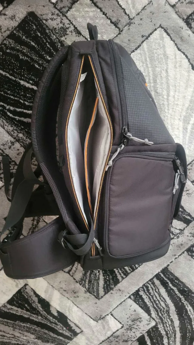 CAMERA BAG/ Weatherproof / LOWEPRO 250 image indicator(7)