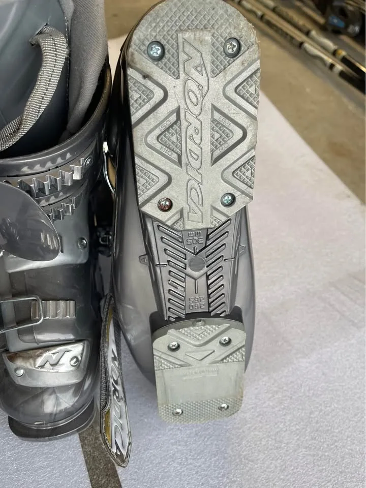 Nordica ski boots image indicator(2)
