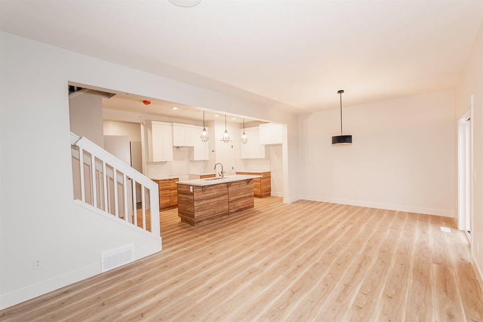 3 Beds 2.5 Baths House - photo 4