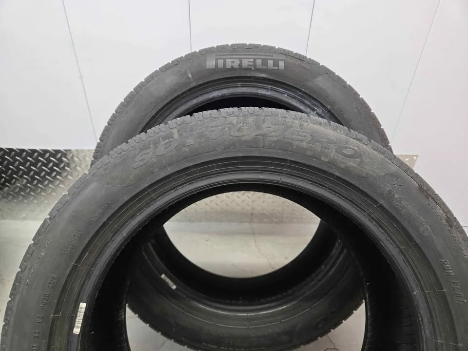 Pirelli Sottozero Winter Tires- 245/50R18 image indicator(8)
