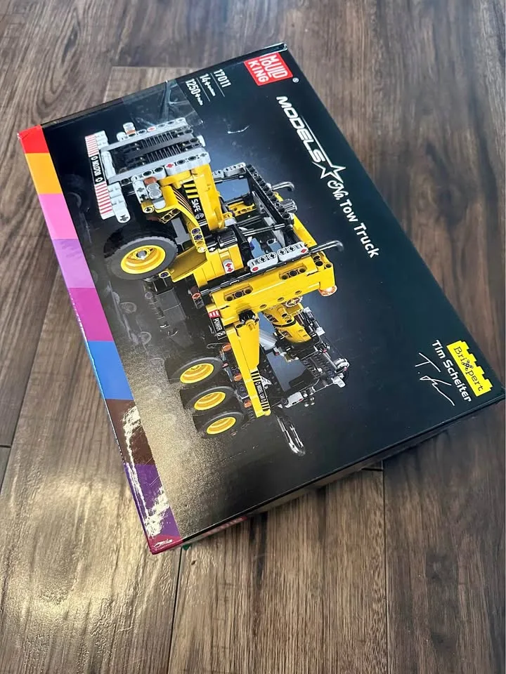 Toy-Models/Building tow truck kit/new-age 8 up thumbnail