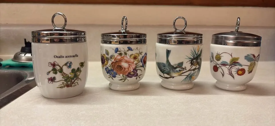 Set of 4 Vintage Royal Worcester Porcelain Jars image indicator(5)