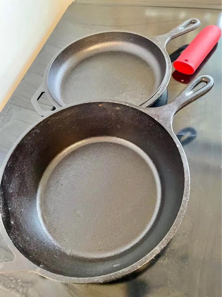 Lodge 3L Cast Iron Combo Cooker image indicator(2)