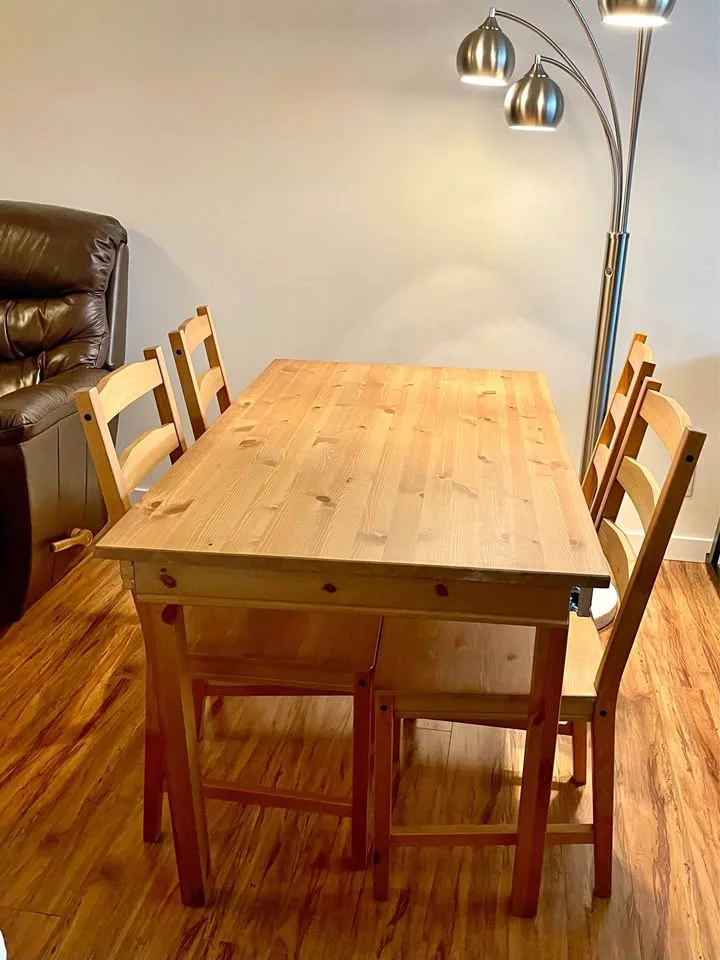 JOKKMOKK IKEA solid wood dining table and 4 chairs image indicator(2)