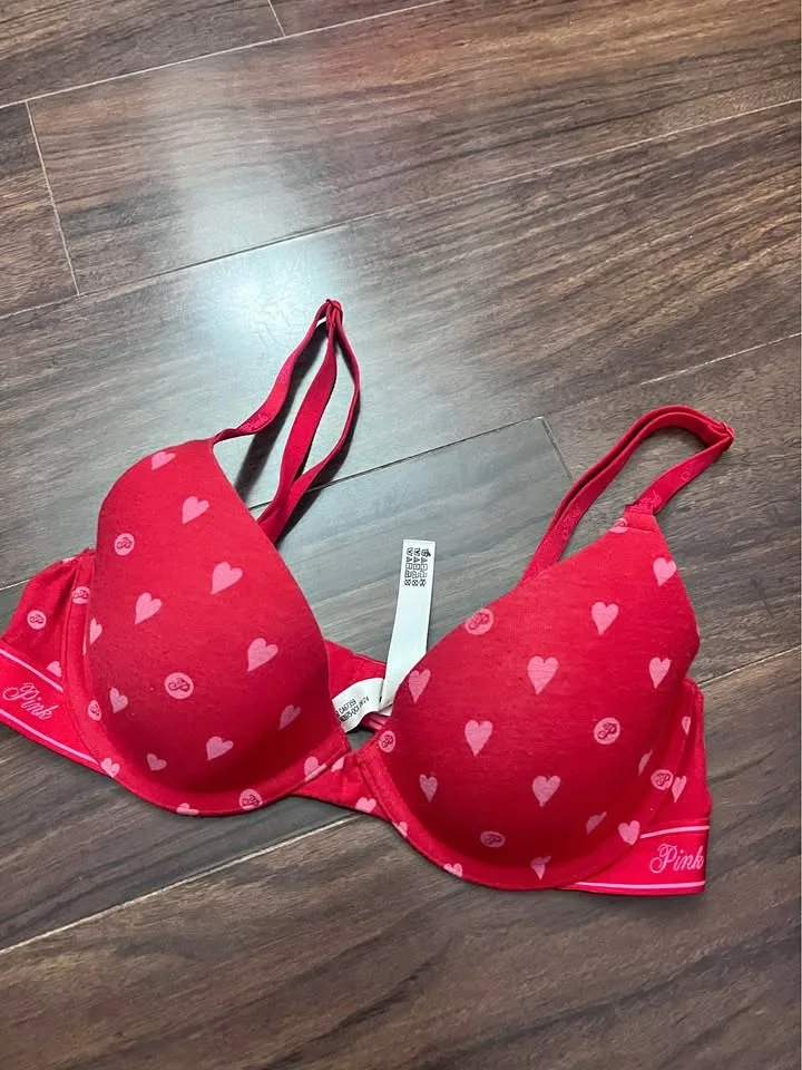 Victoria secret Wear everywhere t shirt bra