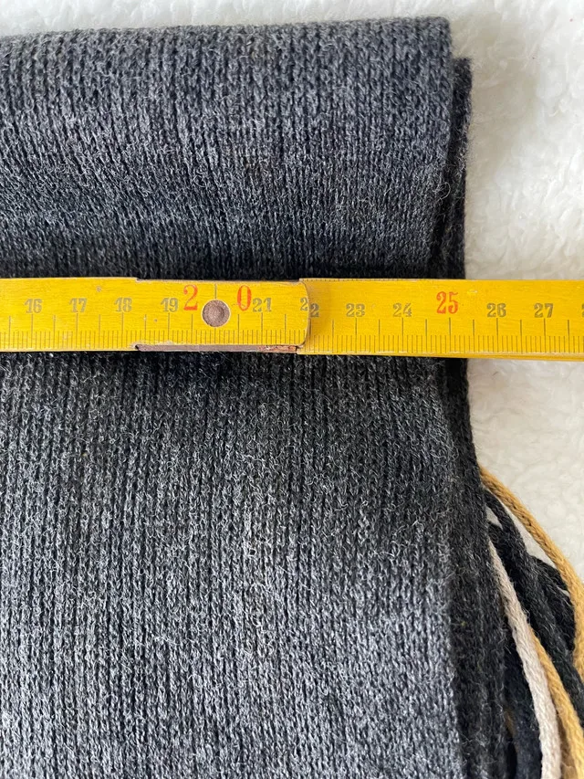 Winter Scarf - Fringed image indicator(4)