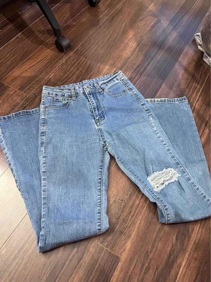 Blue Flare jeans - photo 2