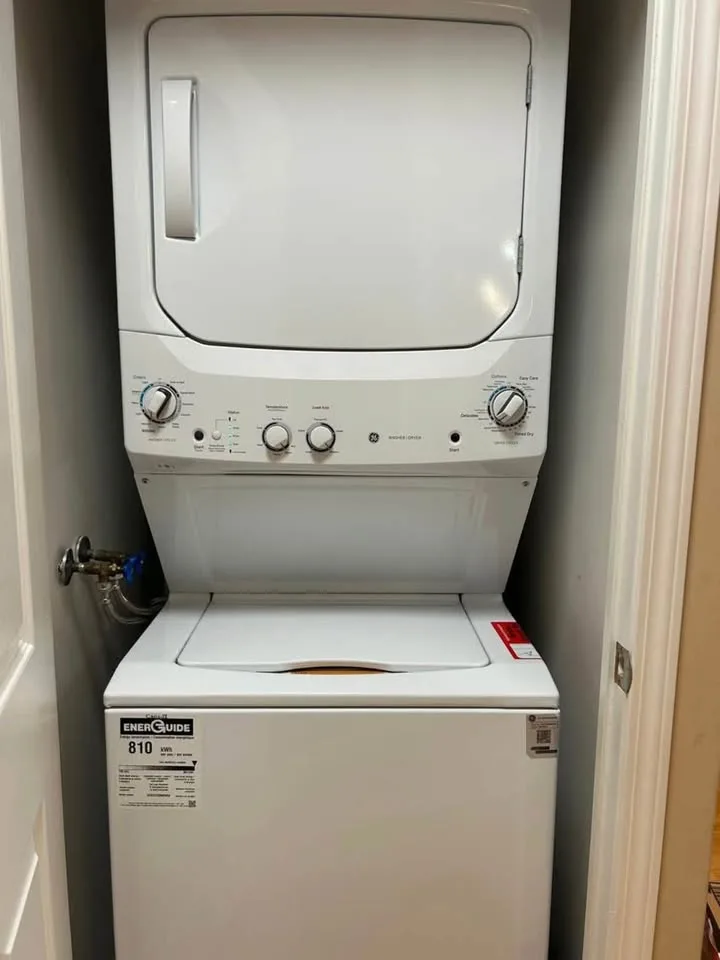 Condo 1 plus Den at 18 Mondeo Drive image indicator(10)