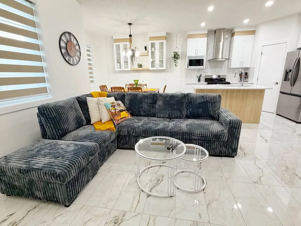 4 Beds 3 Baths House image indicator(4)