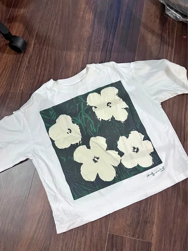 Uniqlo flower T shirt