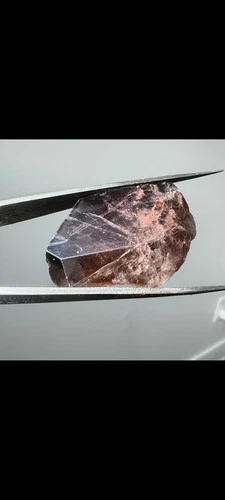 47 CTS, Rare Axinite Specimen, Gems Crystal, 3.1x2.1x1 cm - photo 2