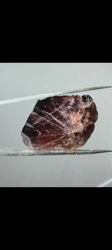 47 CTS, Rare Axinite Specimen, Gems Crystal, 3.1x2.1x1 cm - photo 3