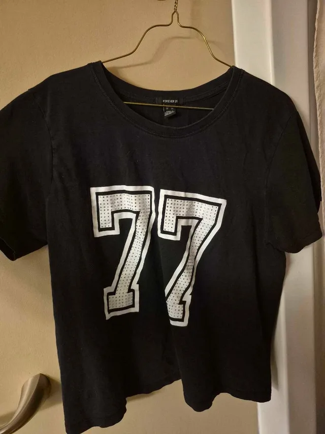 2 Forever 21 Shirts - Women's, barely worn image indicator(2)