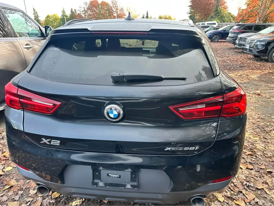 2018 BMW X2 xDrive28i image indicator(8)