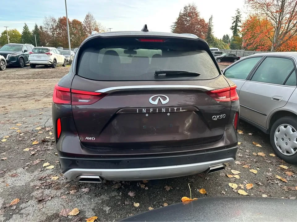 2021 Infiniti QX50 image indicator(9)