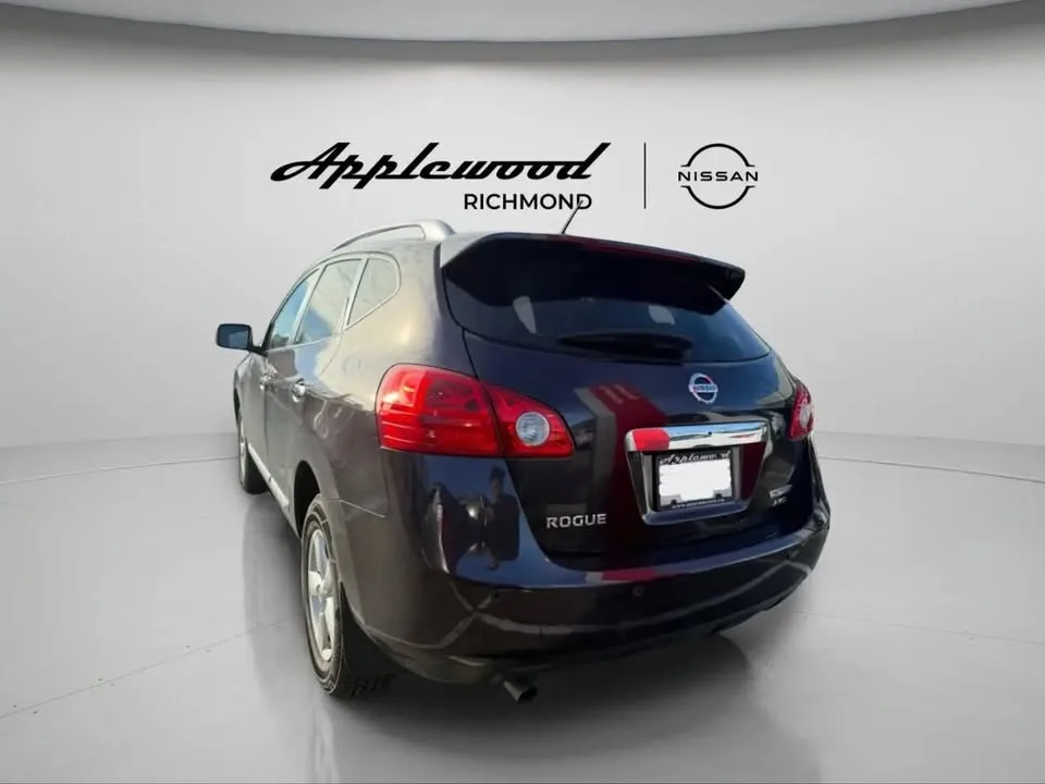 2013 Nissan Rogue S AWD Special Edition - One Owner image indicator(5)