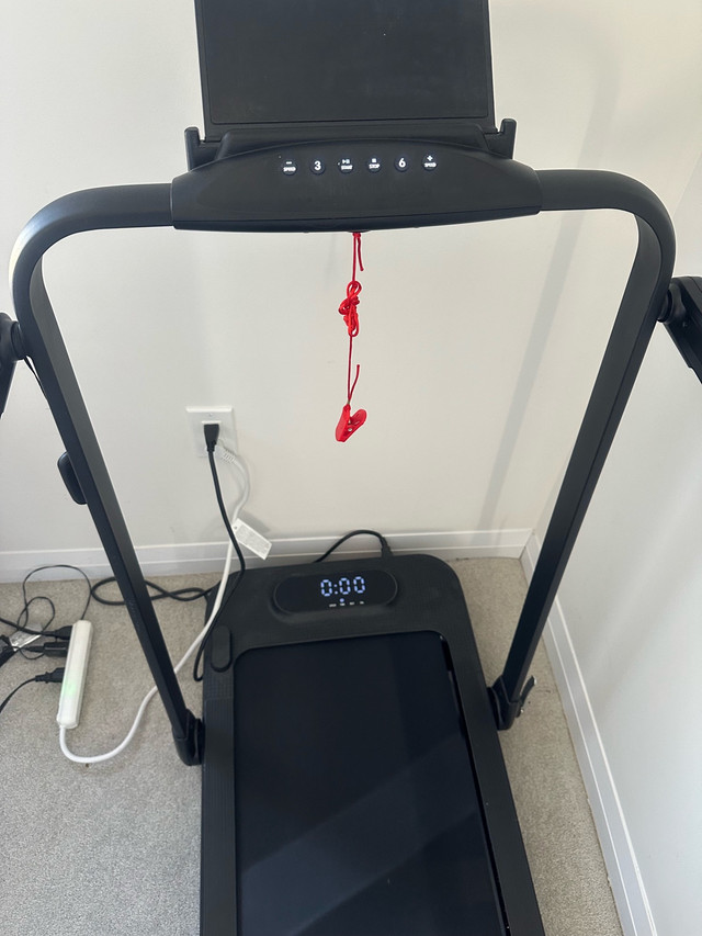 Mojovoi 2-in-1 Folding Treadmill / Walking Pad - Like New - photo 2