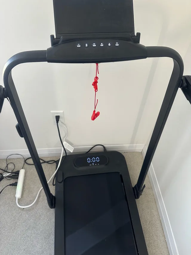 Mojovoi 2-in-1 Folding Treadmill / Walking Pad - Like New image indicator(2)