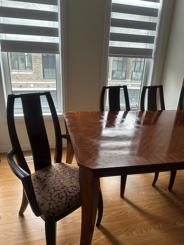 Dining table - photo 2