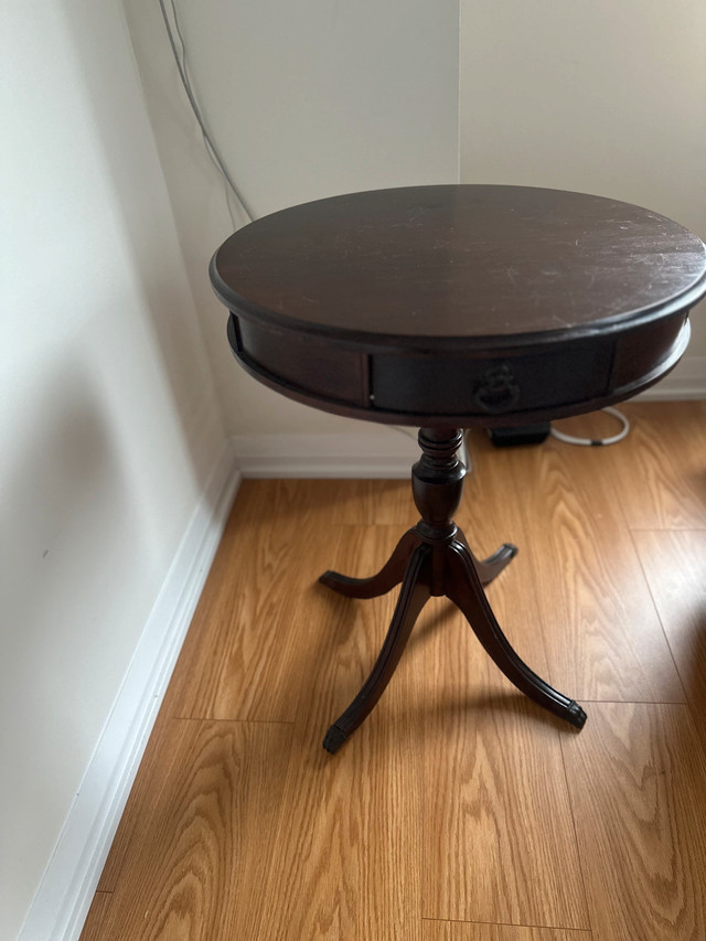 End table - photo 2