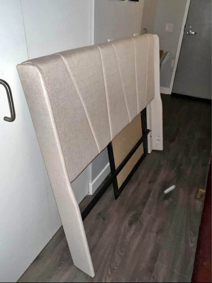 Cream/Beige full size headboard - photo 2