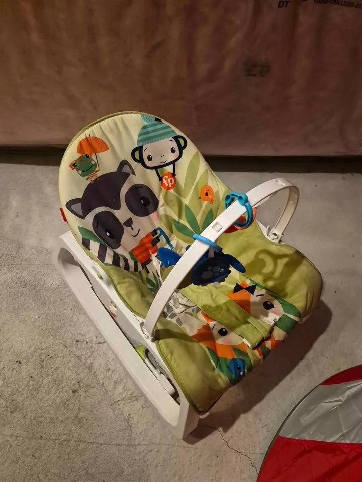 Baby Rocker with multiple sensory toys image indicator(2)