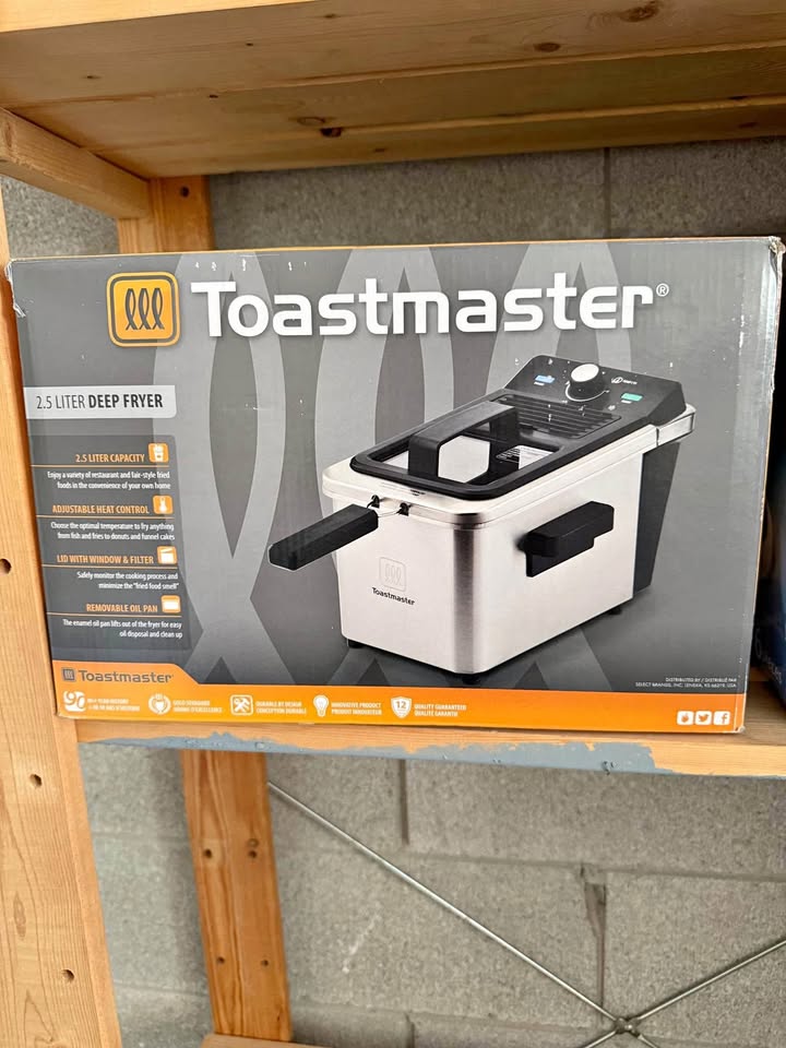Toast master 2.5 litre counter top deep fryer