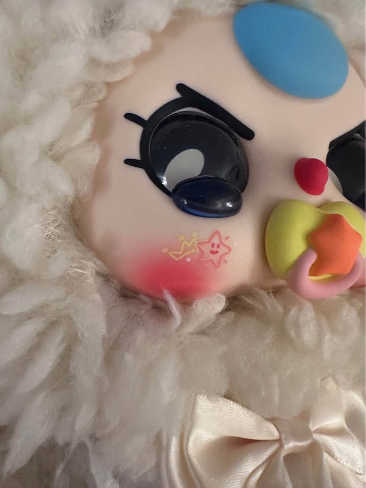 White 400% Baby Three with rare crying eyes and paci - photo 3