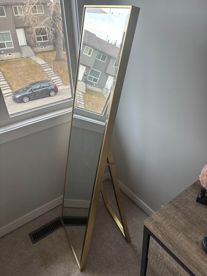 Gold Easel Mirror - photo 3