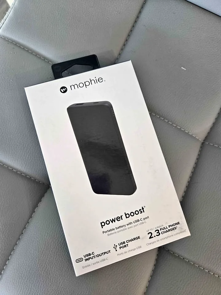 Mophie Power Boost 10,000 mAh Portable Battery – Never Used thumbnail