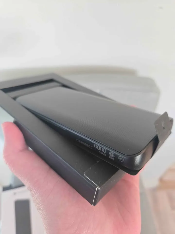 Mophie Power Boost 10,000 mAh Portable Battery – Never Used image indicator(3)