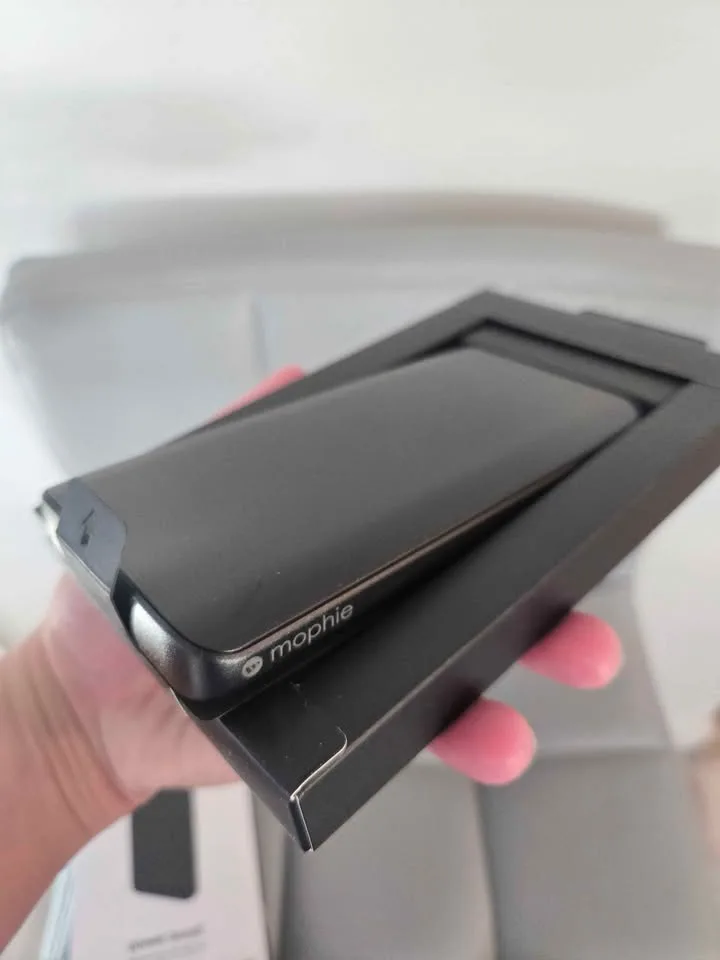 Mophie Power Boost 10,000 mAh Portable Battery – Never Used image indicator(4)