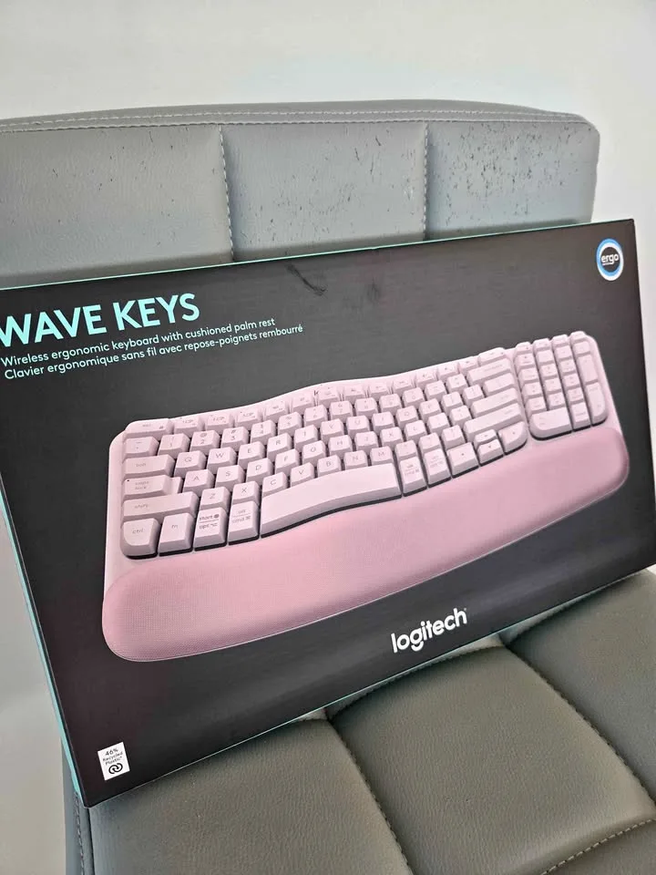 Logitech Wave Keys Keyboard - Pink - Used thumbnail