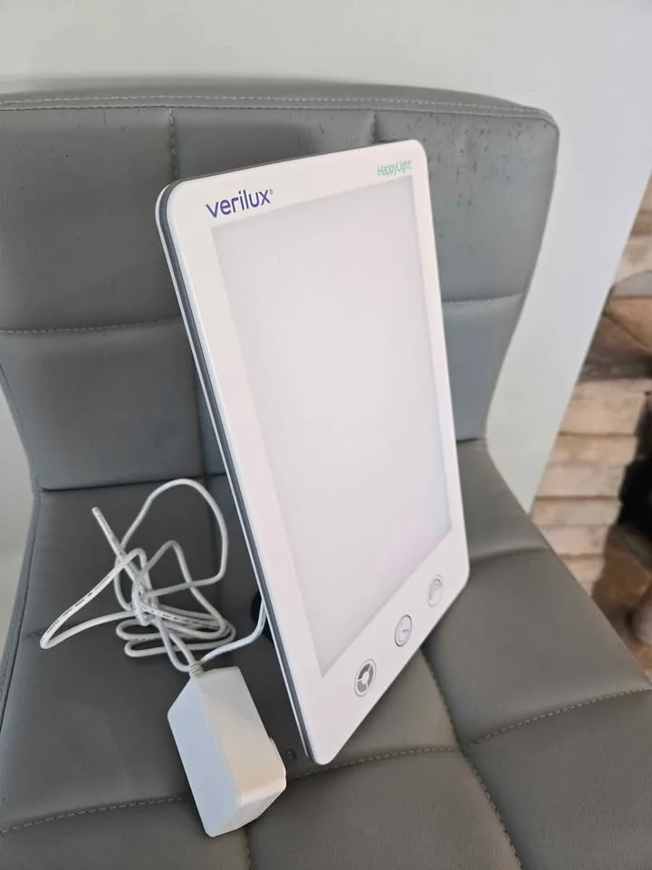 Verilux HappyLight Luxe – Light Therapy Lamp – Like New image indicator(2)