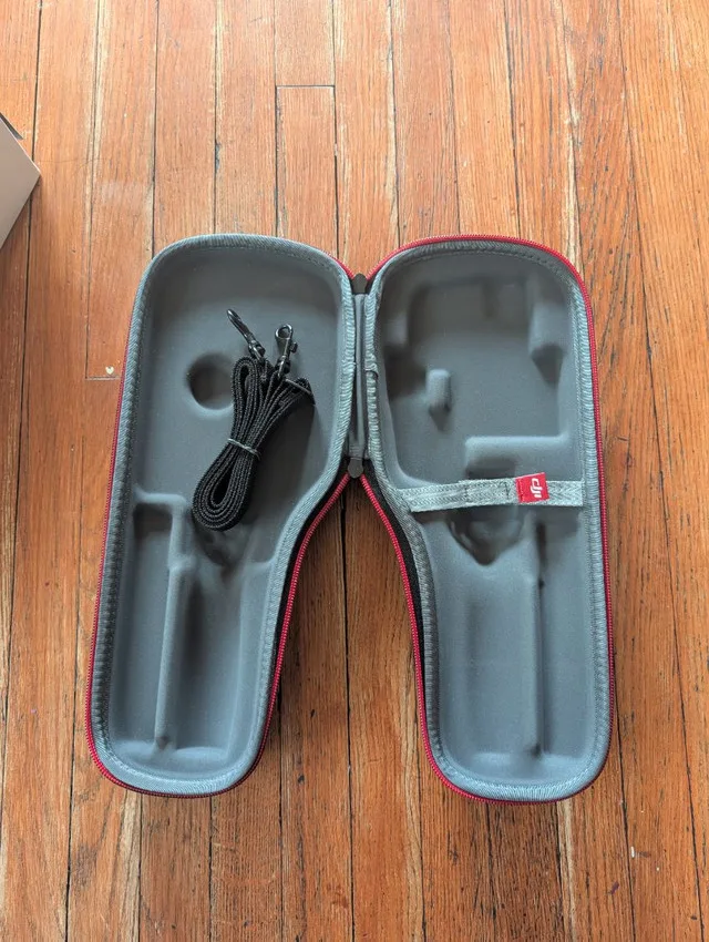 DJI Osmo Mobile Gimble + Carrying Case – Like New image indicator(7)