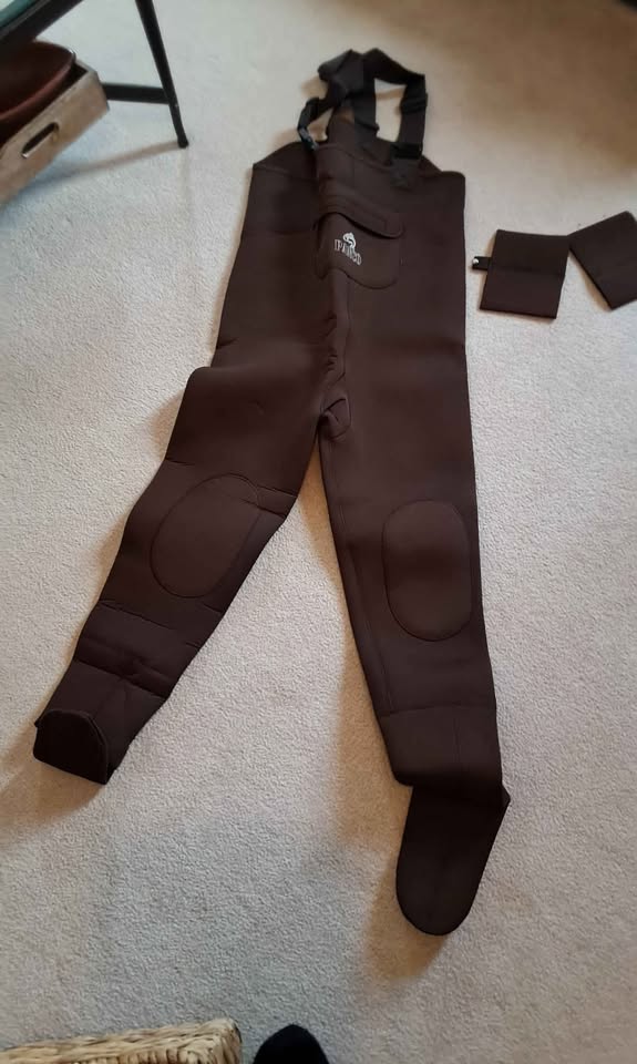 Neoprene Waders - Brand New - Adult Large - photo 2